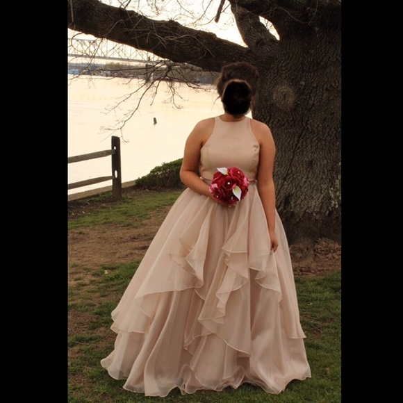 Sherri Hill Prom Dress - Picture 6 of 8